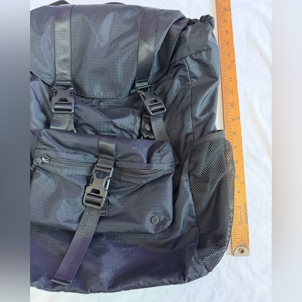 Athleta Oslo Bookbag Backpack Bag Black Nylon Lightweight with Crossbody Purse - Picture 11 of 12
